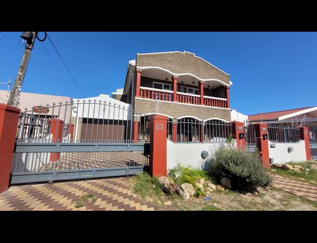 6 BEDROOM HOUSE FOR SALE IN RYLANDS